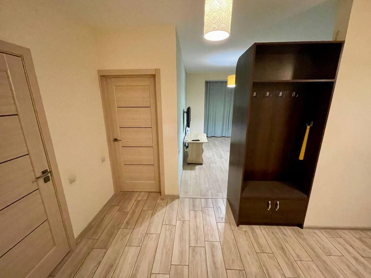 Hotelroom 32 公寓 乌日霍罗德